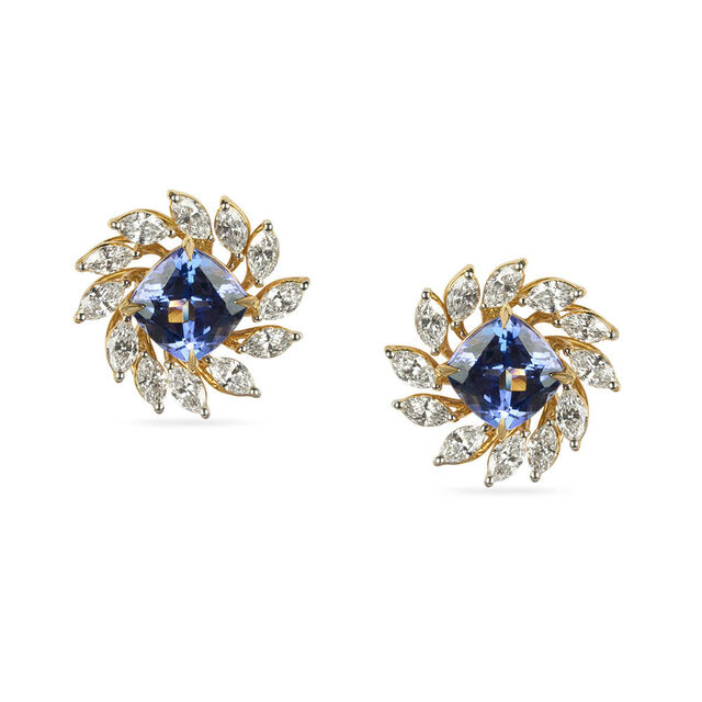 Tanishq 18KT Diamond Stud Earrings for Women 