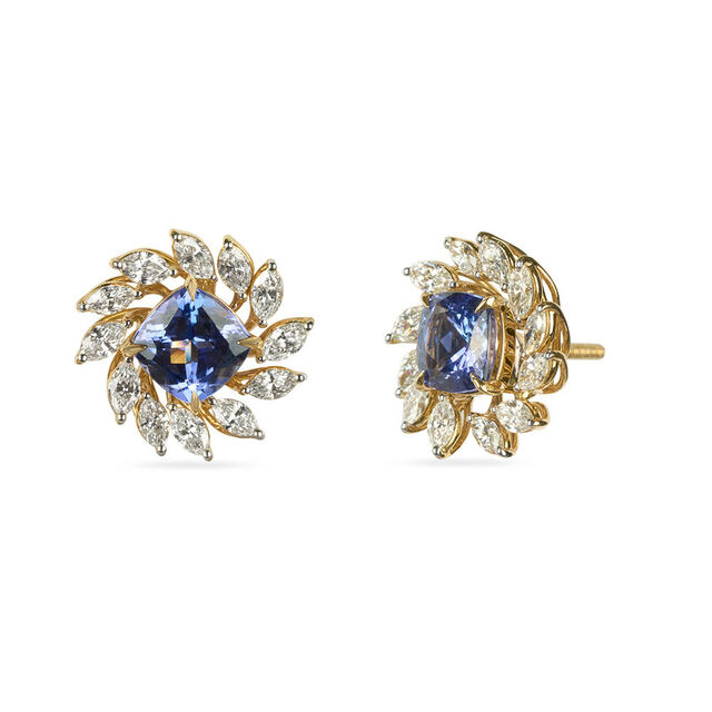 Tanishq 18KT Diamond Stud Earrings for Women 3