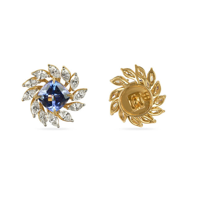 Tanishq 18KT Diamond Stud Earrings for Women 4