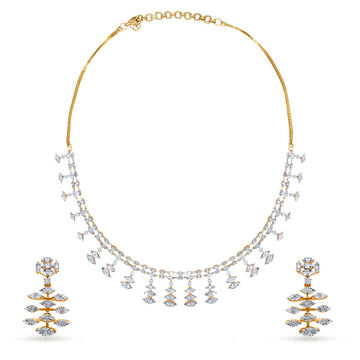 Tanishq Gold Necklace Set
