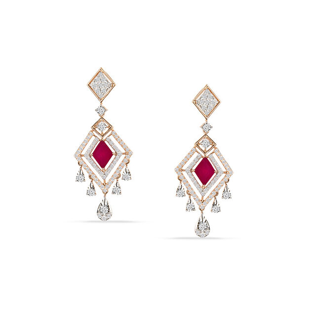 Tanishq 18KT Diamond Neckwear with Earrings for Women 4