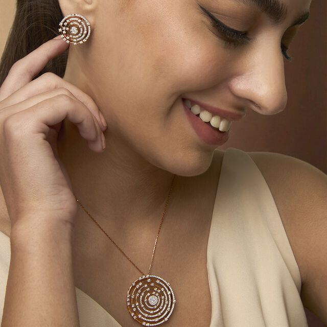 Tanishq 18KT Diamond Pendant with Earrings for Women 2