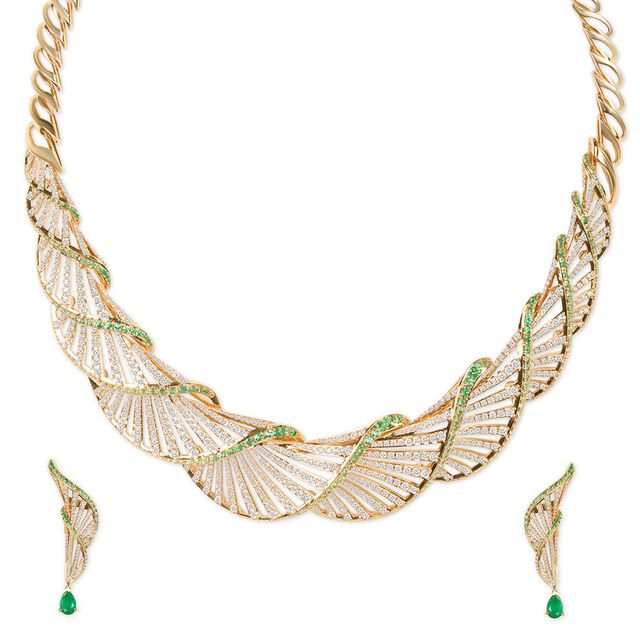Tanishq 18KT Diamond Neckwear with Earrings for Women 3