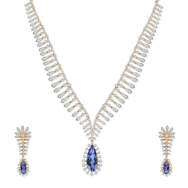 Tanishq 18KT Diamond Neckwear with Earrings for Women 3