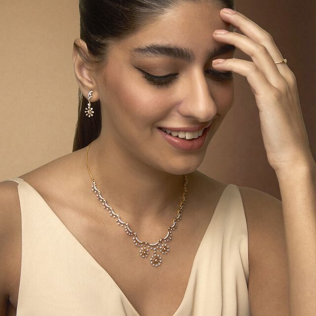 Tanishq 18KT Diamond Neckwear and Earring Set for Women 2