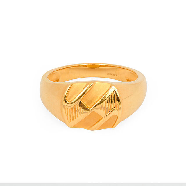 Lustrous 22 Karat Yellow Gold Finger Ring 2