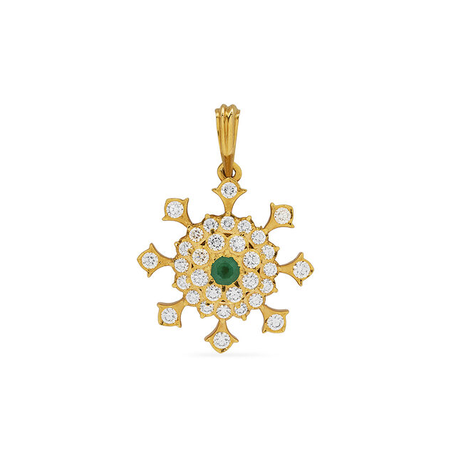 Tanishq 22KT Diamond Pendant for Women 2