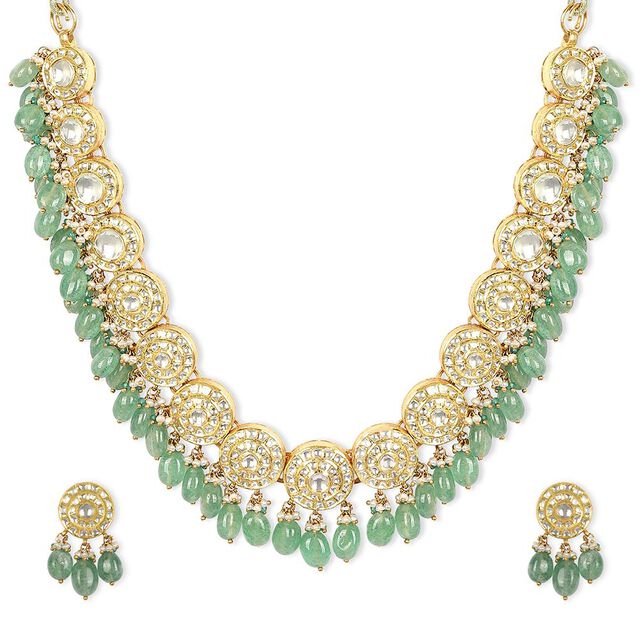 Tanishq 22KT Gold Necklace Set for Women 3