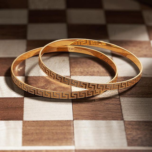 Tanishq 22KT Gold Bangle 