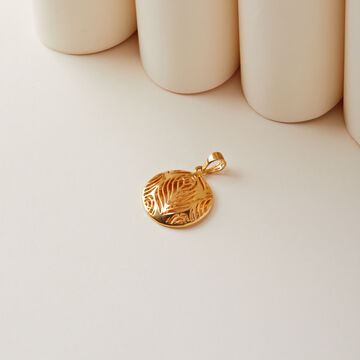 Tanishq 22 Karat Gold Pendant for Women