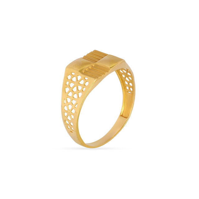Tanishq 22KT Gold Finger Ring for Men 2