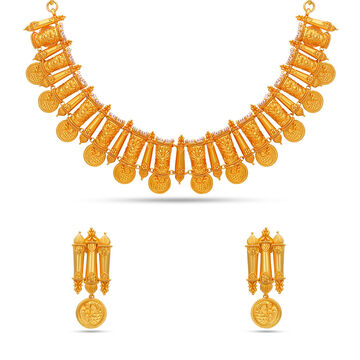 Tanishq Gold Necklace Set