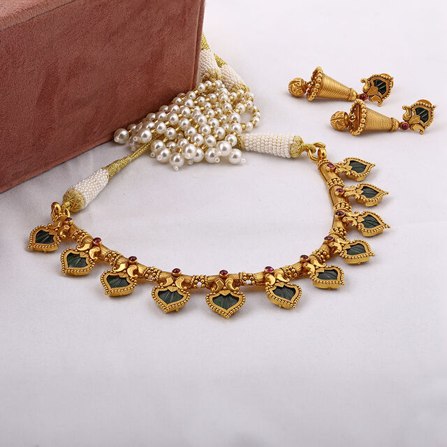Tanishq 22 Karat Gold Necklace Set for Women 3