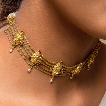 Regal Conch Inspired Gold Choker Set