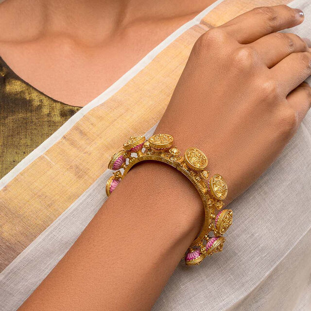 Gold Lotus Kada 