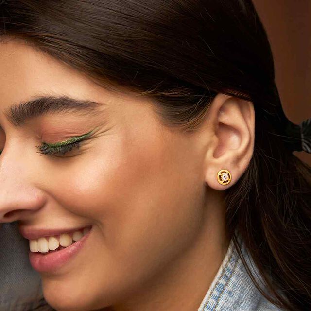 Tanishq 22KT Diamond Stud Earrings for Women 2
