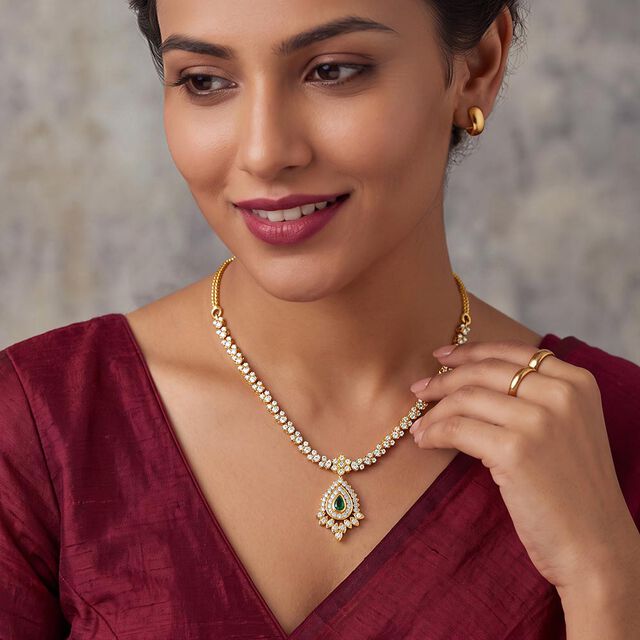 Tanishq 22KT Diamond Necklace for Women 2