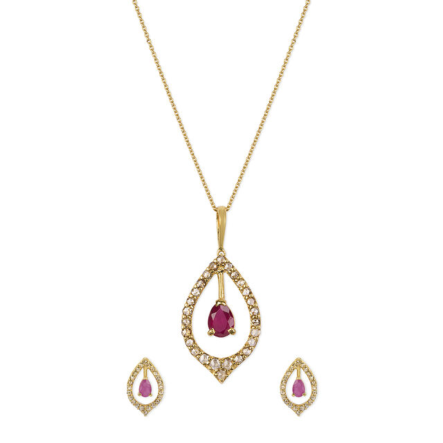 Tanishq 22KT  Pendant and Earrings Set for Women 