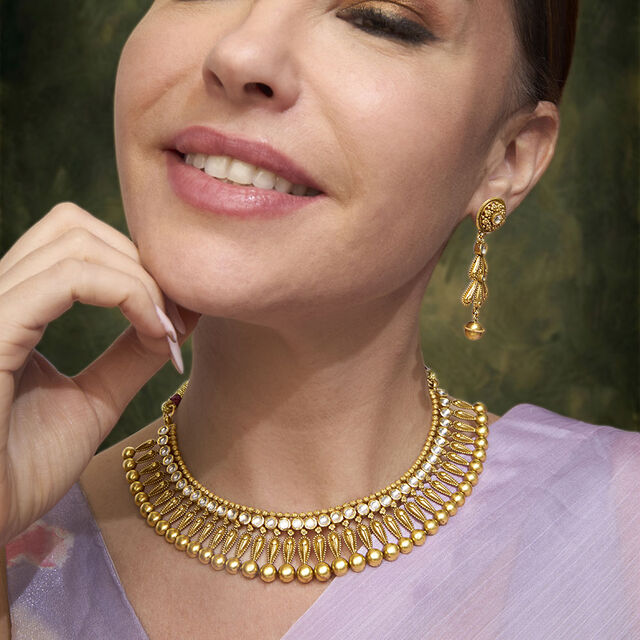 Tanishq 22KT Glass Kundan Neckwear with Earring for Women 2