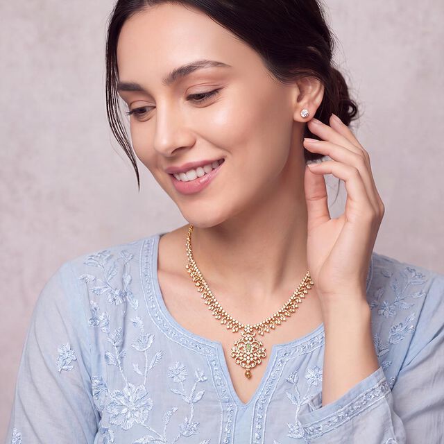 Tanishq 22KT Diamond Necklace for Women 2