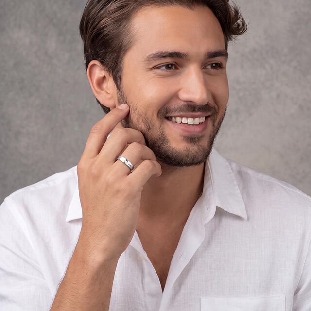 Tanishq Platinum Diamond Finger Ring for Men 3