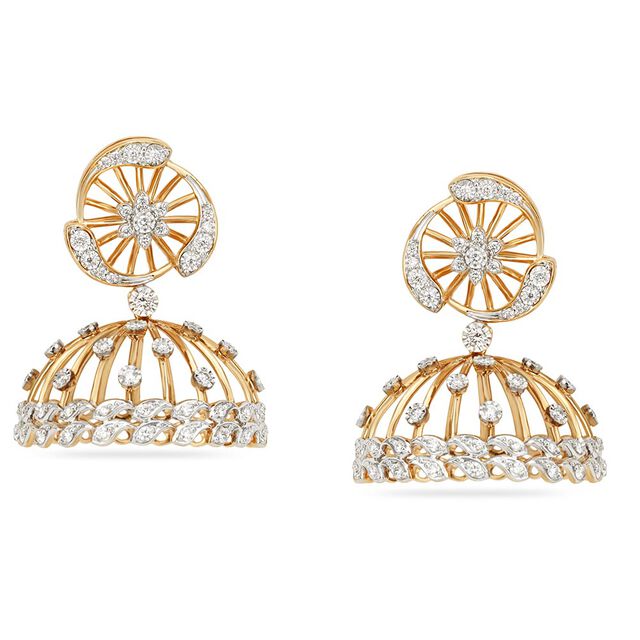Tanishq 18KT Crescent Veil Necklace Set for Women 4