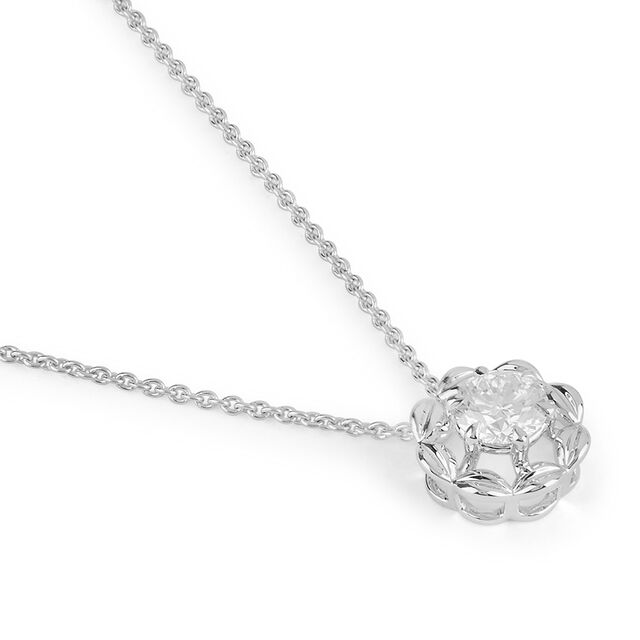 Tanishq 18KT Diamond Pendant with Chain for Women 3