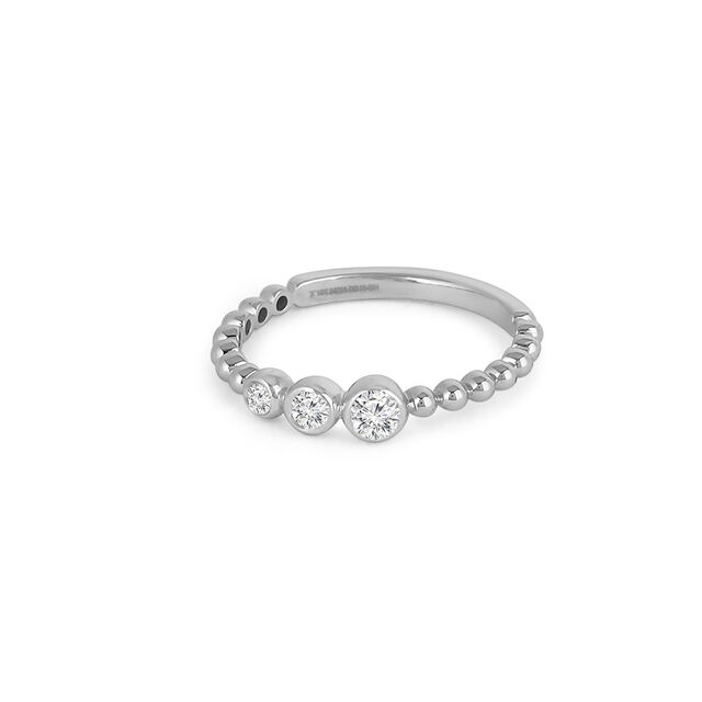 Essence Tapered Diamond Band 