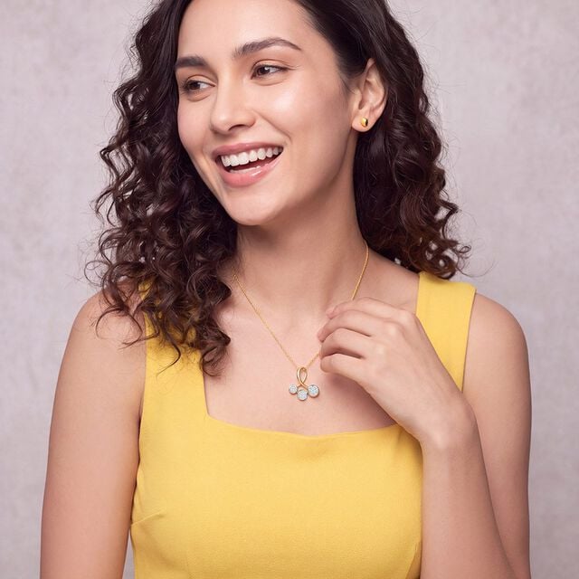 Tanishq Looping Ribbon Cluster Pendant for Women 2