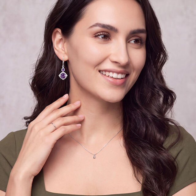 Tanishq 14KT Gold Earrings for Women 2
