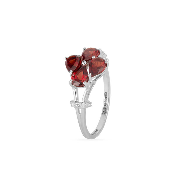 Tanishq 14KT Diamond Finger Ring for Women 4