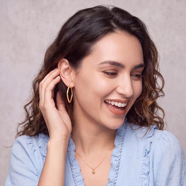 Tanishq Golden Freehand Square Hoop Earrings for Women 2