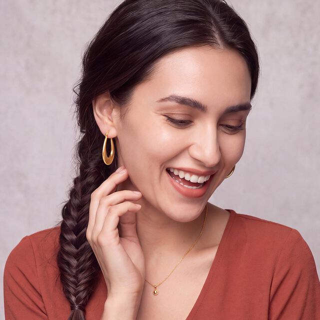 Tanishq Golden Crescent Sweep Hoop Earrings for Women 2