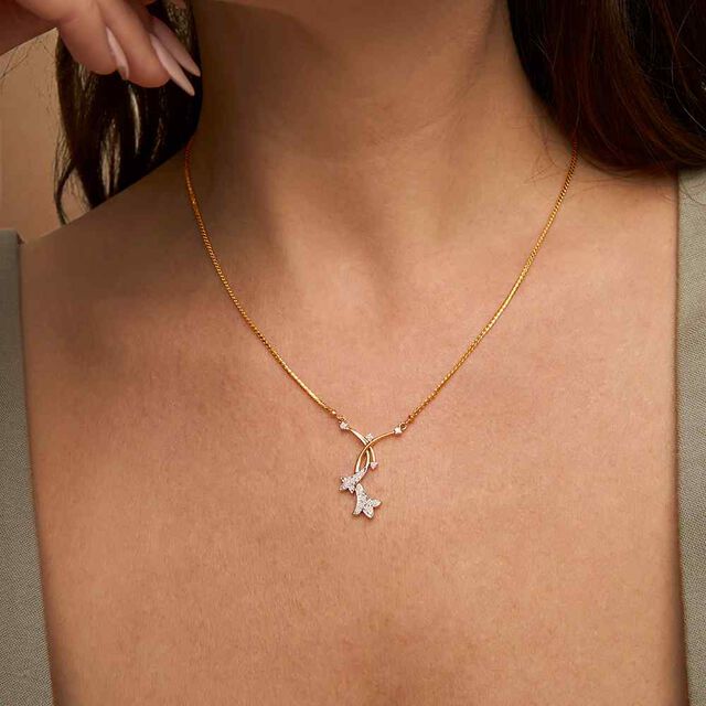 Tanishq 18KT Diamond Neckwear with Earring for Women 2