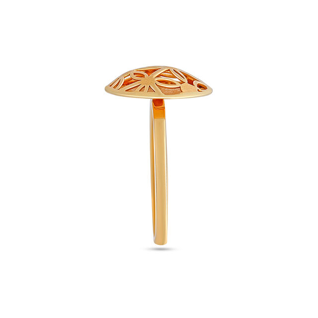 Tanishq 18 Karat Gold Finger Ring for Women 3