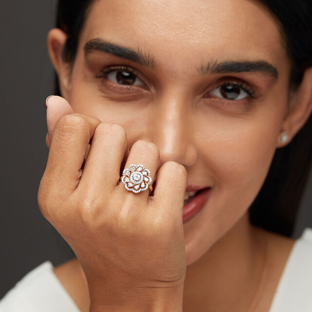 Tanishq 18KT Diamond Finger Ring for Women 2
