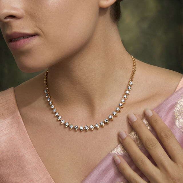 Tanishq 18KT Diamond Necklace for Women 2