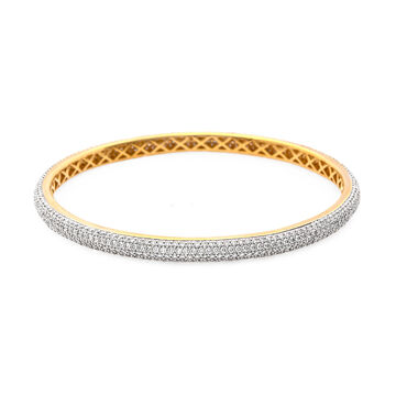 Enchanting Round Diamond Bangle