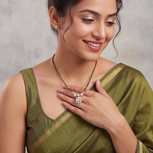 Eternal Grace: Gold Mangalsutra 3