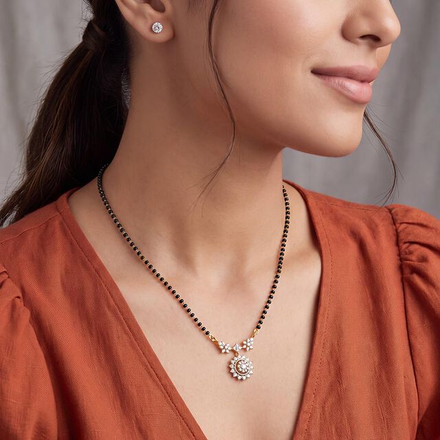 Eternal Grace: Gold Mangalsutra 2