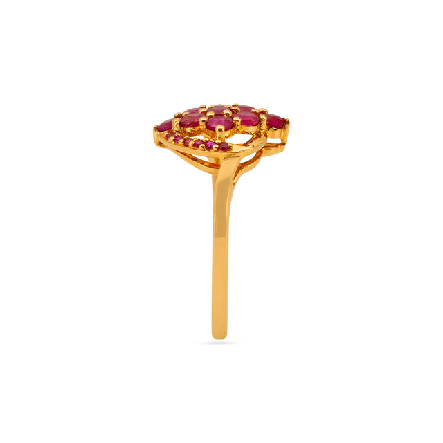 Tanishq 18KT Gold Finger Ring for Women