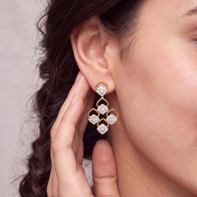 Tanishq 18KT Diamond Earrings for Women 2