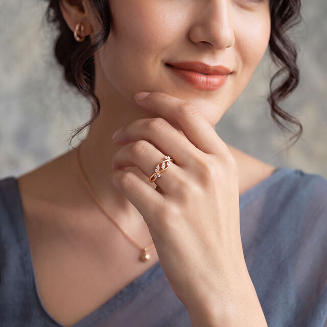 Tanishq 18 KT Flowing Diamond Ring for Women,,hi-res 3