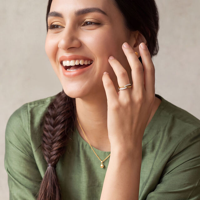 Tanishq 18 KT Intertwined Diamond Ring for Women,,hi-res 2