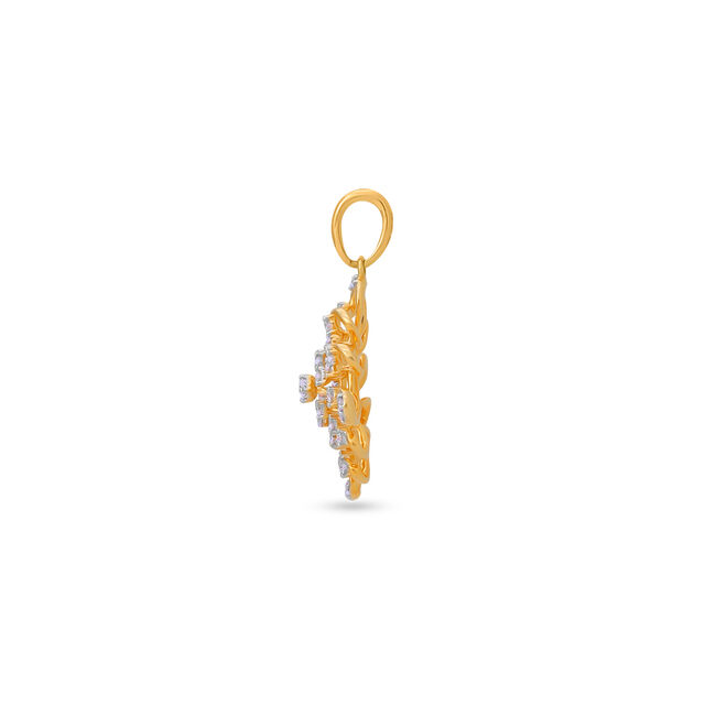 Tanishq 18 Karat Diamond Pendant and Earrings Set for Women 2