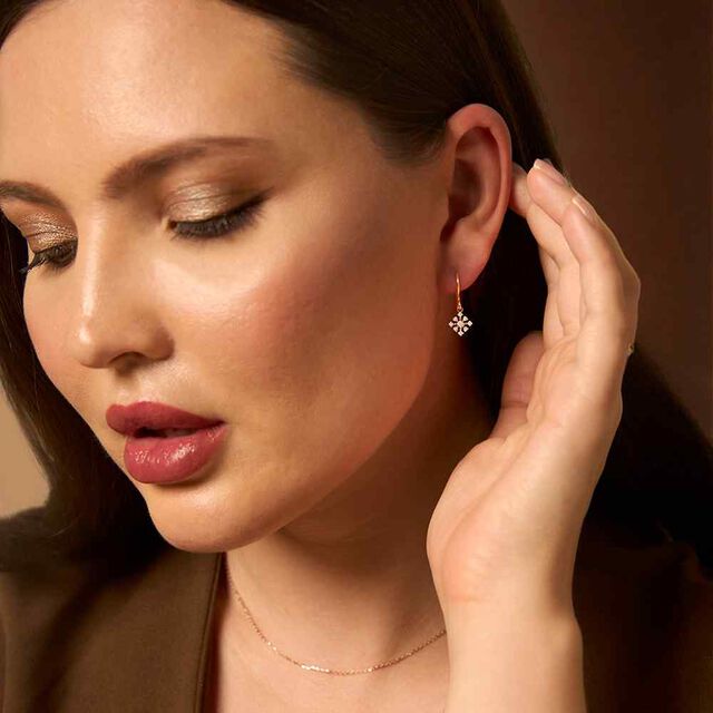 Tanishq 18KT Diamond Hoop Earrings for Women 2