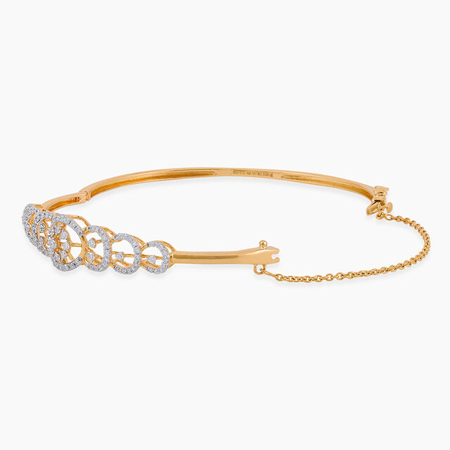 Circle-Linked Gold Bangle