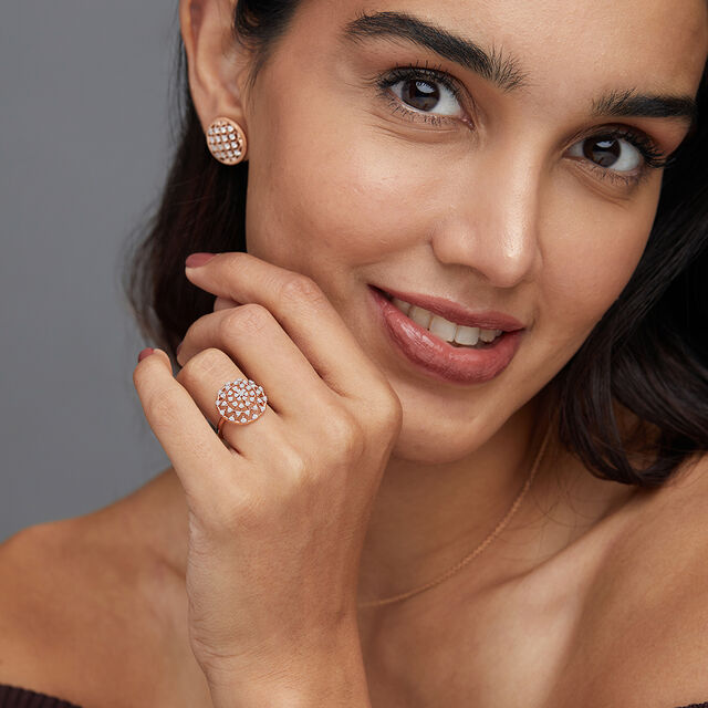 Tanishq 18KT Diamond Finger Ring for Women 2