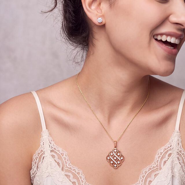 Tanishq 18KT Diamond Pendant for Women 3