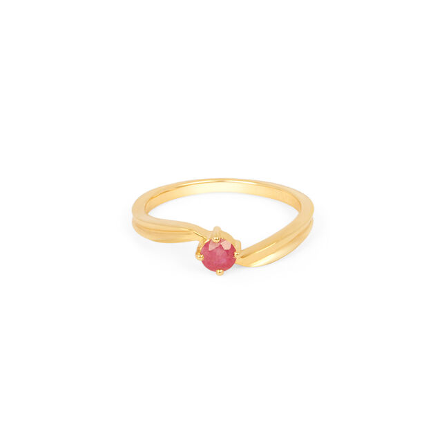Tanishq 18KT Gold Finger Ring for Women 